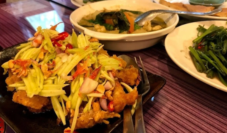 竹南泰式料理推薦：在地人私藏名單與點餐避雷指南
