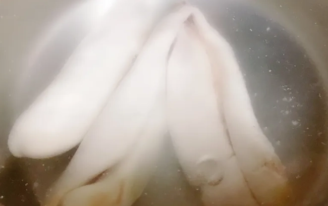 烏魚膘川燙做法與餐廳推薦：台灣冬季美食完整指南