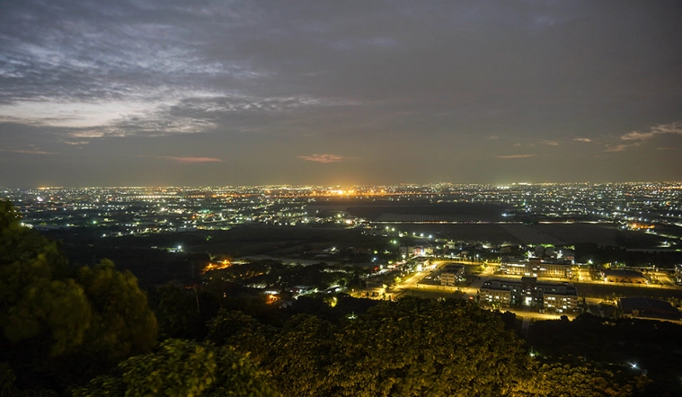 大崗山夜景交通攻略：開車、機車、大眾運輸完整指南