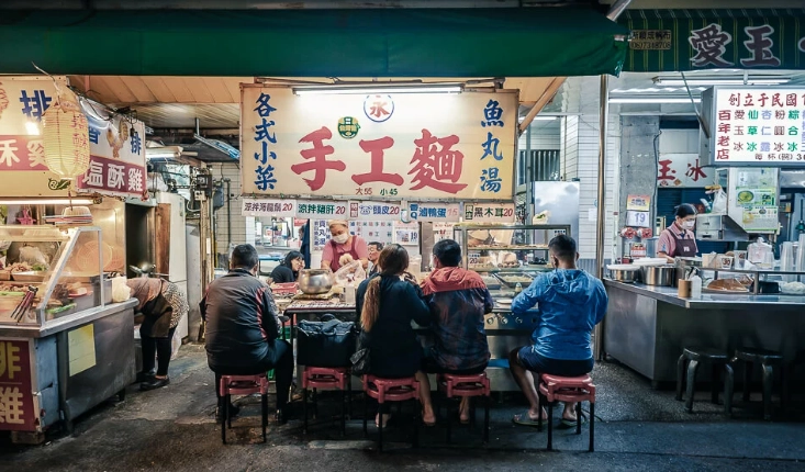 屏東夜市美食全攻略：在地人私藏必吃清單與避坑指南