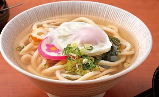 烏龍麵熱量低的秘密：減肥也能吃的麵食選擇