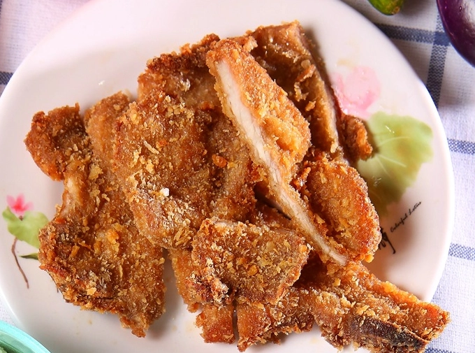 玉米粉炸排骨 玉米粉炸排骨
