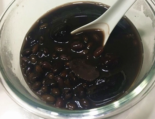 黑豆紅棗枸杞茶做法